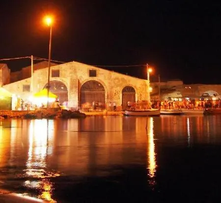 Milena Villa Marzamemi